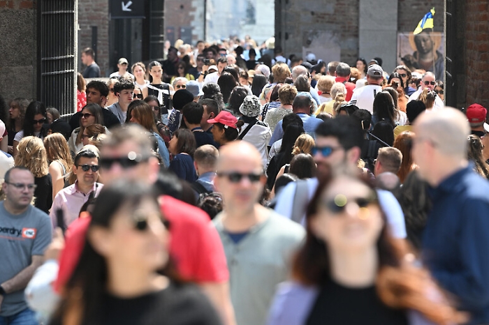 18a90b8cfcba397c57180e3fc4903049