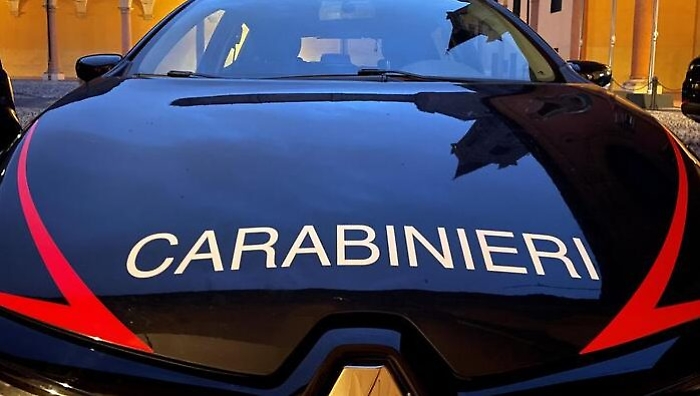 Un'auto dei carabinieri