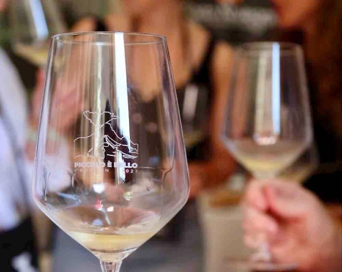 459a7c66-2cb3-4b26-aa52-35dd36fa4de3