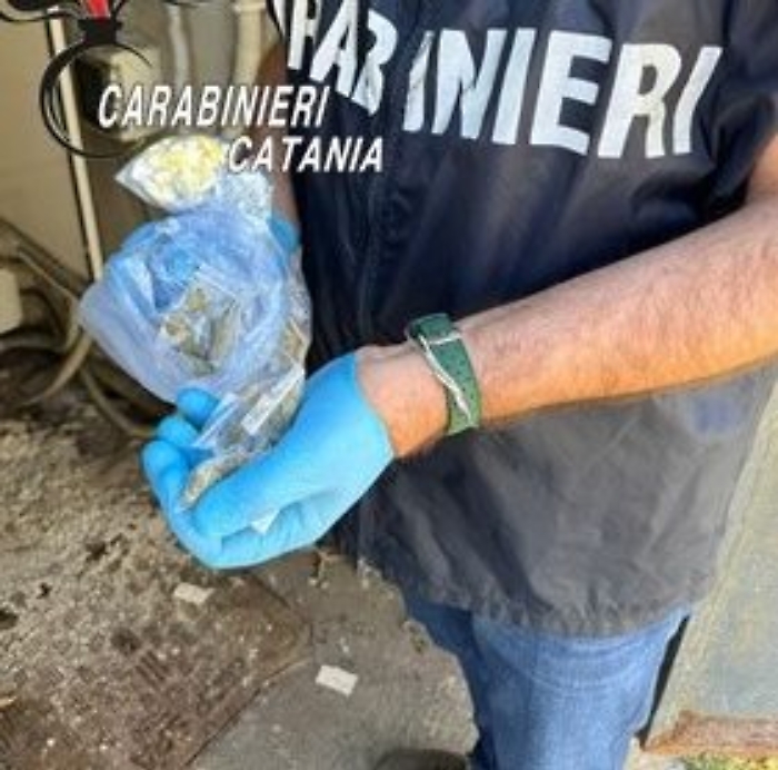 Pusher arrestato a Catania