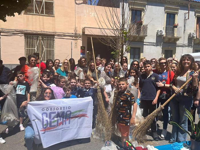 Citt&agrave; dei Ragazzi_ 1000 Passi per ripulire gli angeli custodi.La marcia della Legalit&agrave;_1