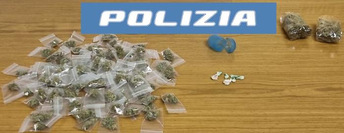 INCARICA LA MADRE DI DISFARSI DELLA DROGA SCOPERTO E ARRESTATO DAGLI AGENTI DEL COMMISSARIATO &ldquo;NESIMA&rdquo;