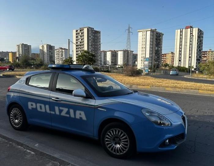 VIAGGIA A BORDO DI UNO SCOOTER RUBATO SPINTO DA UN COMPLICE, 21ENNE DENUNCIATO DALLA POLIZIA DI STATO