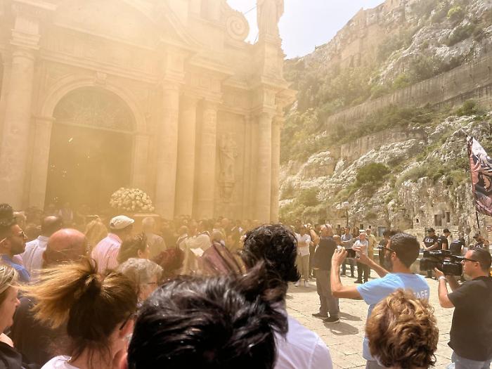 WhatsApp Image 2024-05-20 at 12.05.19 (1)