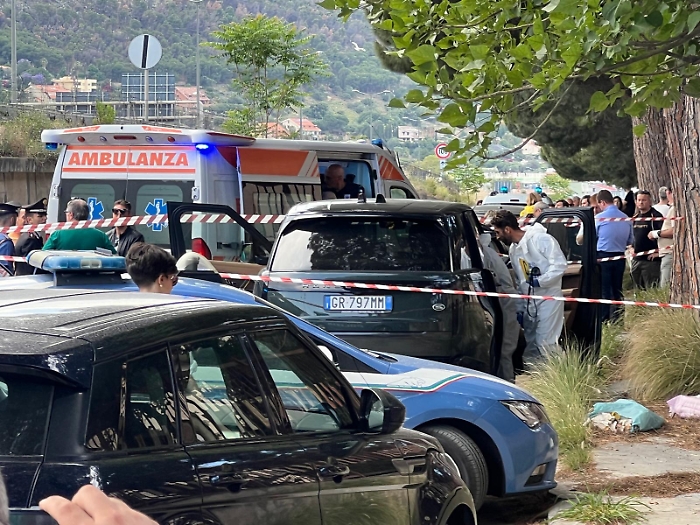 b6b42ade-e519-4016-9d9d-e15f0ccd2e4a