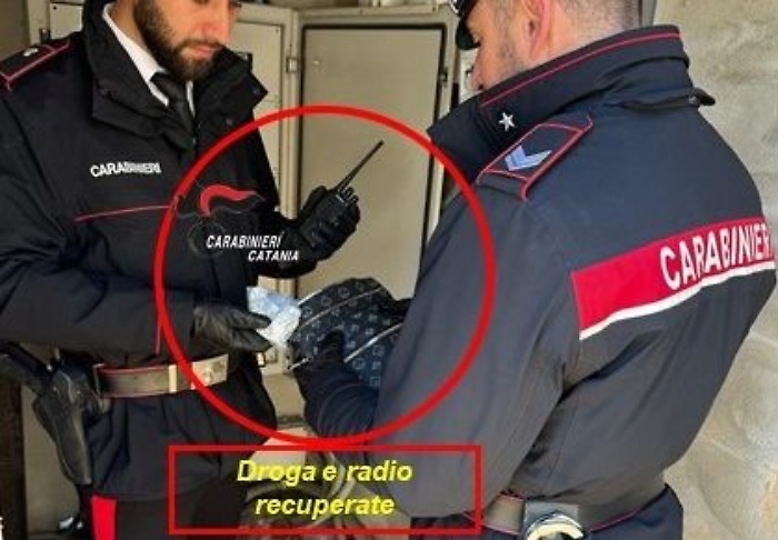 Pusher arrestato dai carabinieri a San Giovanni Galermo