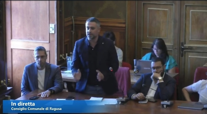 L'assessore D'Asta in Consiglio comunale