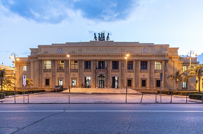 0683d60138a6d738aaf19b7b259f7b97