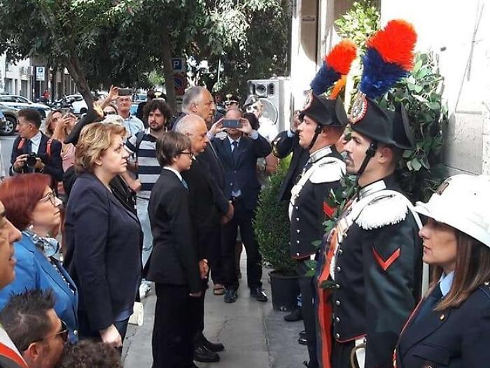 150c830933d938d382ed7e281f600564