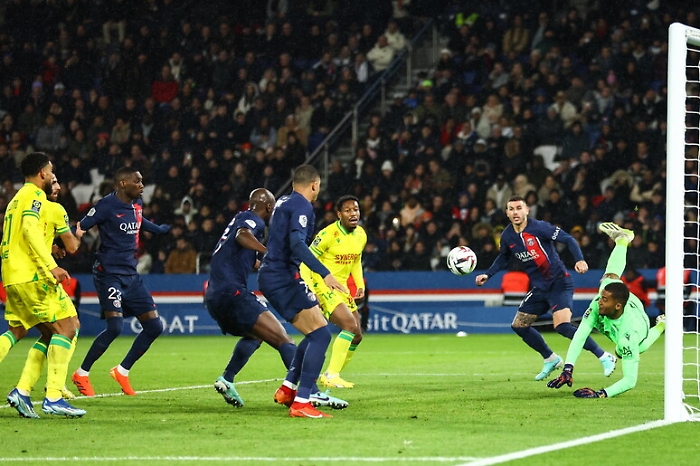 aee61d714775b79d79a0dfedb59f1612