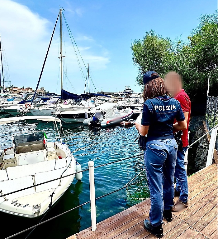 CONTROLLI AMMINISTRATIVI IN TRE PORTI TURISTICI PRIVATI E IN CHIOSCHI-BAR, RISCONTRATE VIOLAZIONI PER 10 MILA EURO (1)