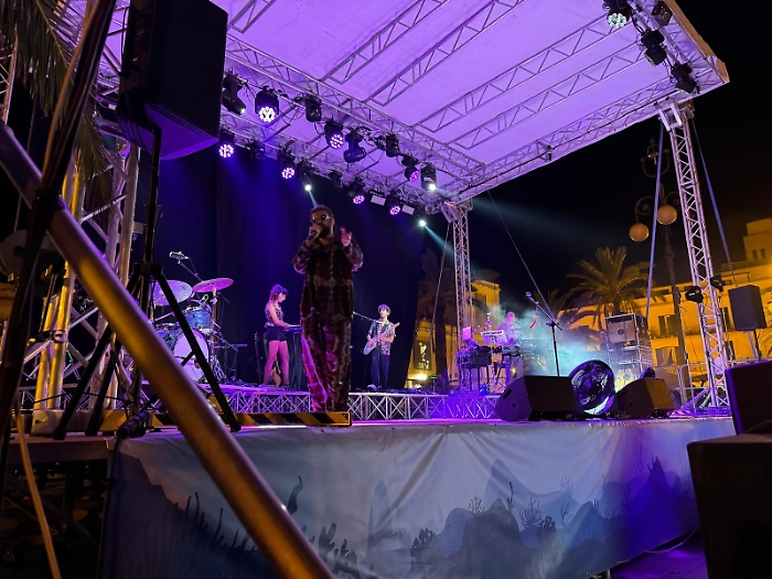 Dargen D'Amico sul palco