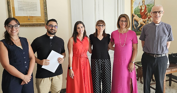 ACIREALE / Apre lo Sportello di Sovraindebitamento, protocollo di intesa tra UNES, OCC e CARITAS