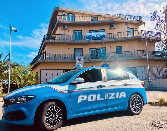 NESIMA, AUTOLAVAGGIO NON IN REGOLA CHIUSO DALLA POLIZIA DI STATO