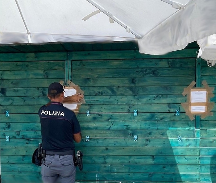 SANTA TECLA MANTIENE APERTO IL CHIOSCO-BAR VIOLANDO L&rsquo;ORDINE DI CHIUSURA, DENUNCIATO DALLA POLIZIA DI STATO