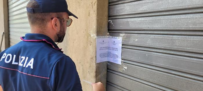 SCOPERTA UN&rsquo;AUTOFFICINA ABUSIVA, SANZIONATO E DENUNCIATO IL GESTORE DAI POLIZIOTTI DI CALTAGIRONE 2