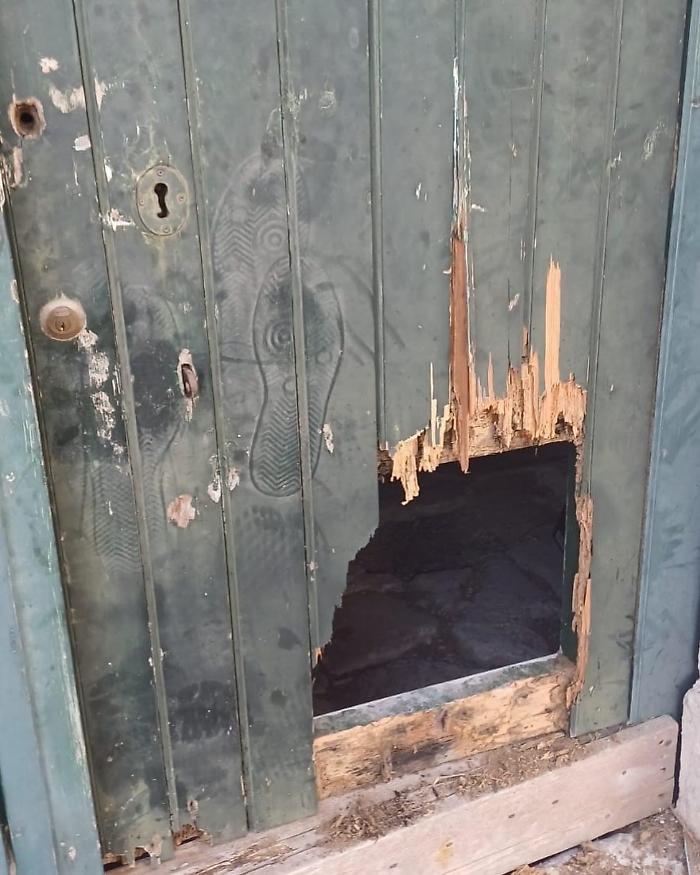 calvario vandalizzato