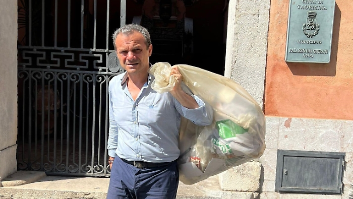 cateno de luca spazzatura