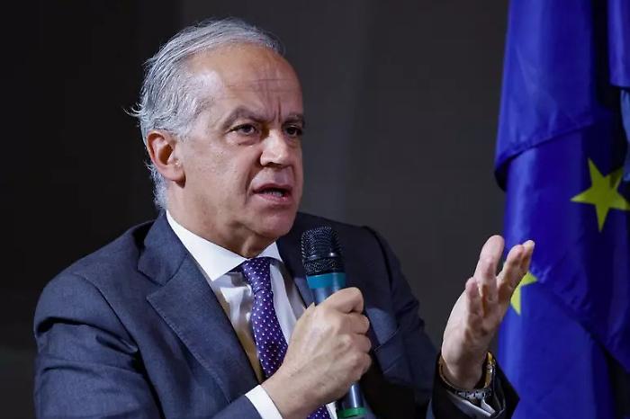 7d3da0bfb0f5936881e705a38c9c8b68