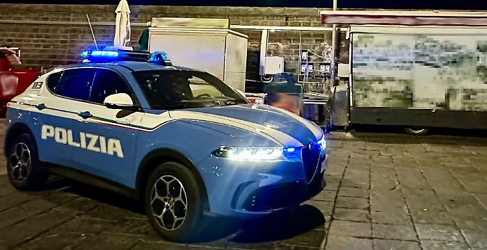 CONTRASTO ALL&rsquo;ABUSIVISMO COMMERCIALE NEL PORTICCIOLO DI OGNINA, DENUNCIATO UN AMBULANTE CATANESE DALLA POLIZIA DI STATO