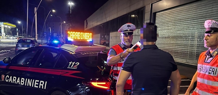 CONTROLLI INTERFORZE DEL FINE SETTIMANA, ALTRO GIRO DI VITE PER I PARCHEGGIATORI ABUSIVI, DUE DENUNCIATI PER VIOLAZIONI DEL DACUR. ELEVATE NUMEROSE SANZIONI PER VIOLAZIONI AL CDS