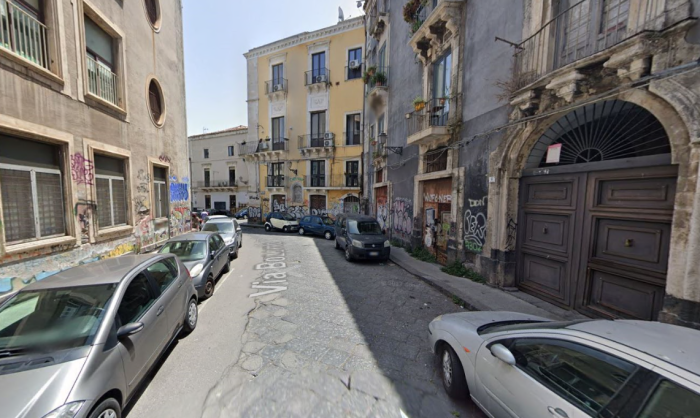 Lite a Catania nella zona del Castello Ursino