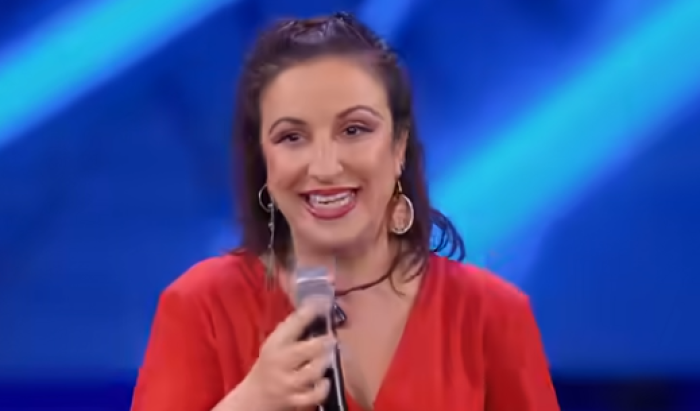 Lunaspina Caruso, cantante