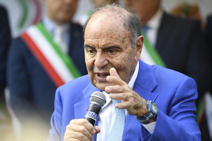 1728204603_b167e7d593ec929da9c7