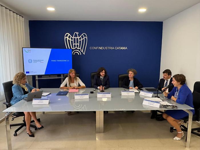 Confindustria presentazione piano