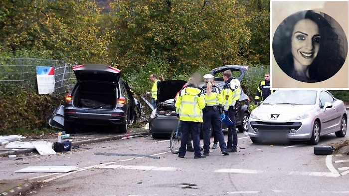 Das Auto geriet aus ungekl&auml;rten Gr&uuml;nden ins Schleudern