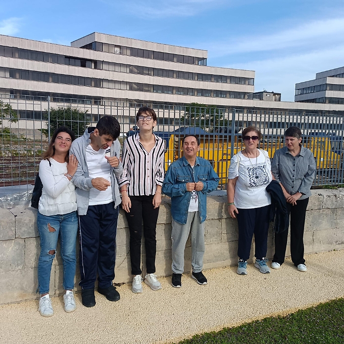 Un momento della passeggiata all'ex scalo merci di Ragusa
