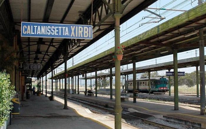 Stazione ferroviaria Caltanissetta