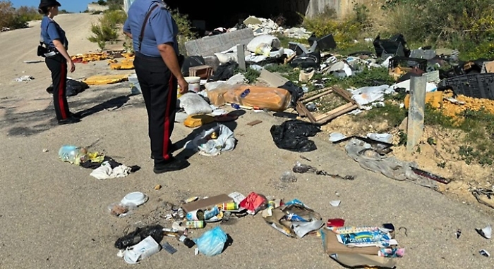 Discarica a Porto Empedocle