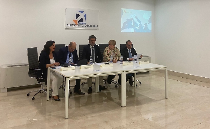 nuove rotte per comiso Aeroitalia