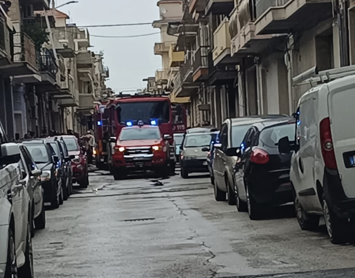 Auto in fiamme a Vittoria