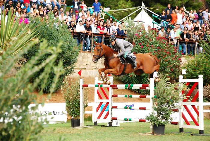 Emanuele Gaudiano in azione a Palermo