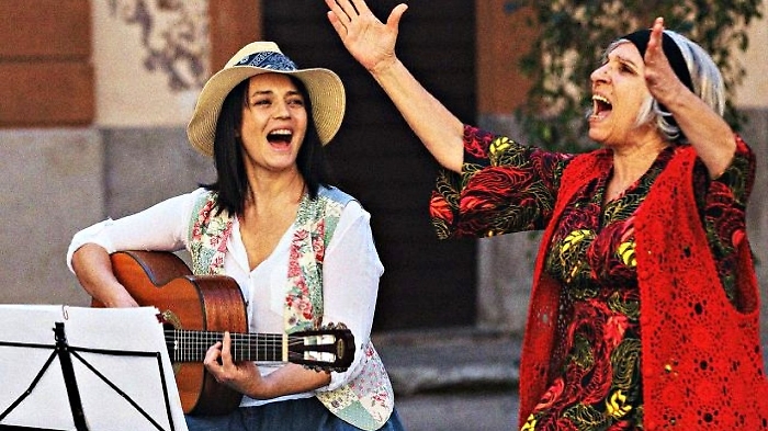 OFF_Carmen-e-Lucia-704x528-1-1280x720