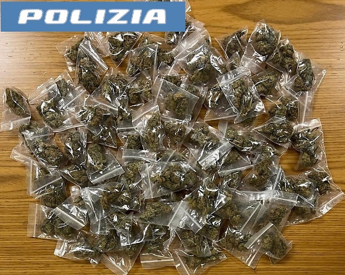Arresti per droga a Catania