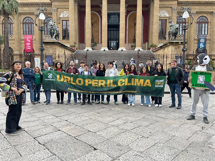 Manifestazione per il clima a Palermo