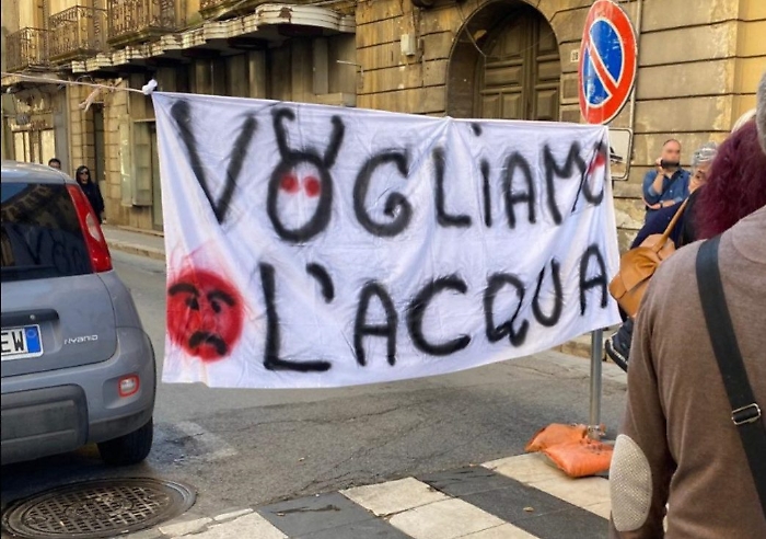 Manifestazione contro la siccit&agrave; in Sicilia