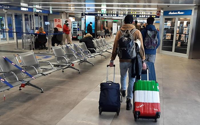 Italy bans flights from Britain over coronavirus mutation