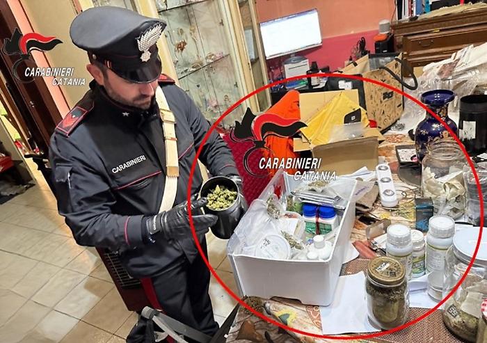 Blitz in casa di uno spacciatore a San Cristoforo