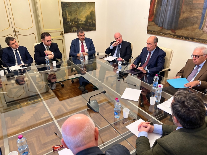 Cabina_regia_emergenza_idrica02