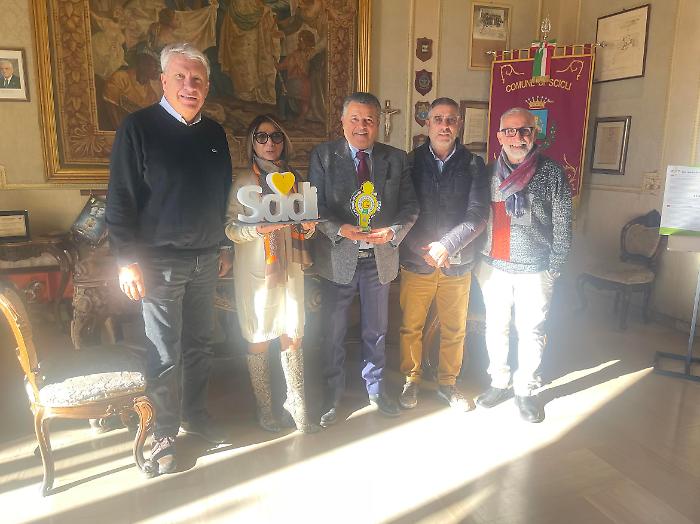 Giunta Marino premio Gogol