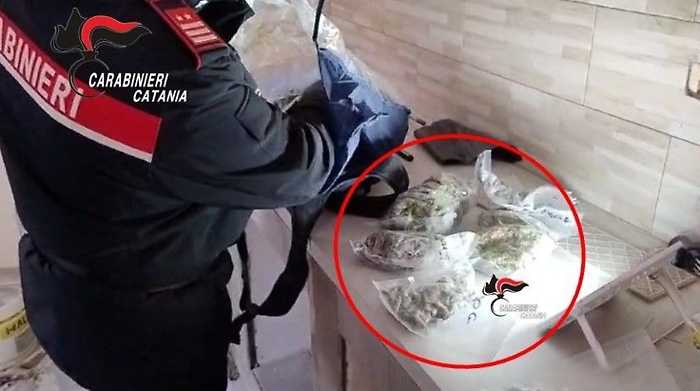 Macchia Giarre carabinieri