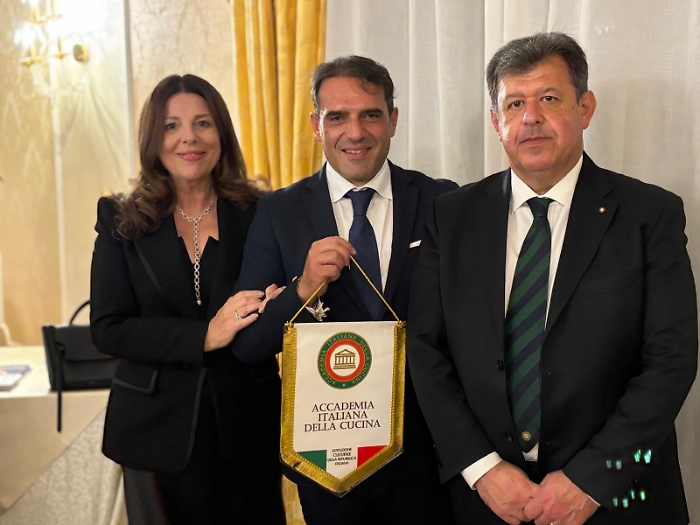 WhatsApp Image 2024-12-09 at 10.50.42 (17)