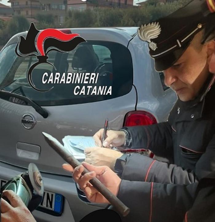 Beccato in auto con i &ldquo;ferri del mestiere&rdquo;: denunciato a Catania