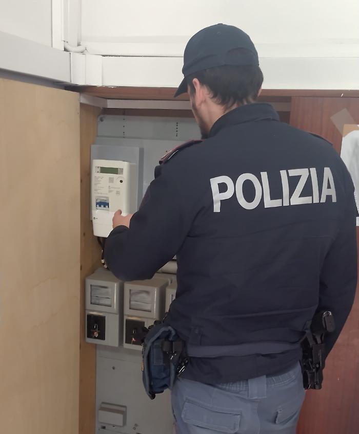 APPARTAMENTI ALLACCIATI ABUSIVAMENTE ALLA RETE ELETTRICA, DENUNCIATI 4 PLURIPREGIUDICATI DI ADRANO