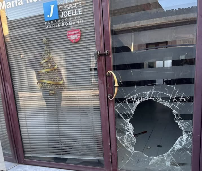 Furti spaccata Vittoria 1