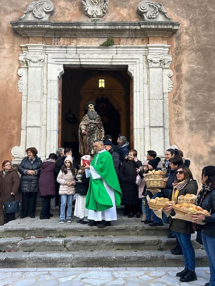 WhatsApp Image 2025-01-19 at 16.39.32 (1)